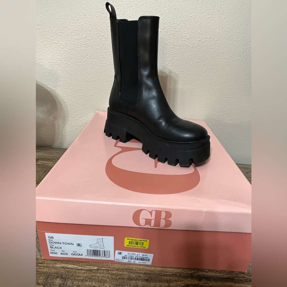 GB size 6.5, Black